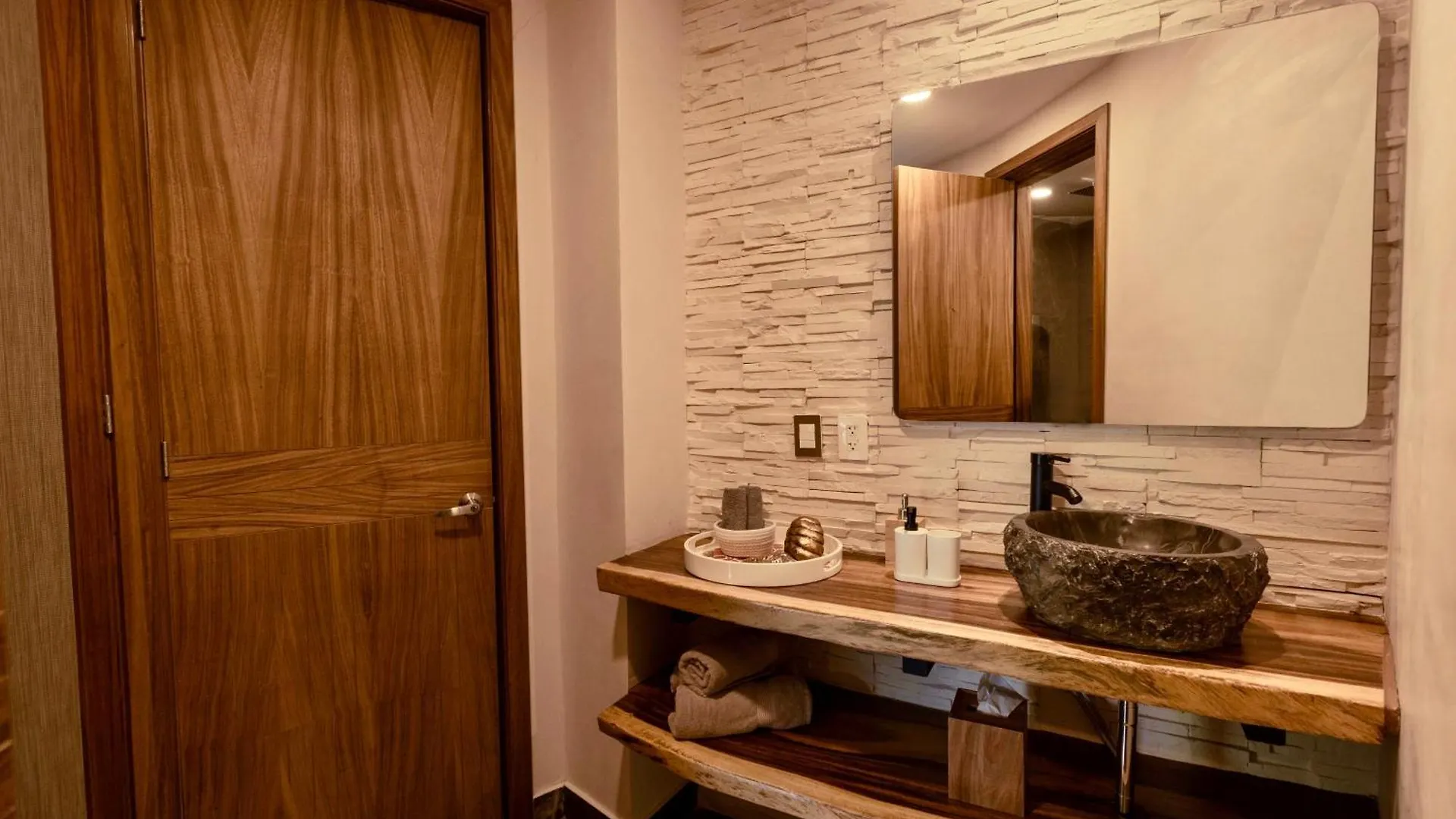Luxury Cenote Villa Tulum 0*,